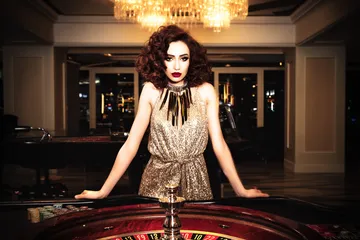 উজ্জ্বল পরিবেশে ক্যাসিনো চিপস এবং বোনাস উপাদানের ছবি, যা 1111DET অ্যাপ-এক্সক্লুসিভ রিওয়ার্ডগুলোকে প্রতীকীভাবে উপস্থাপন করে।